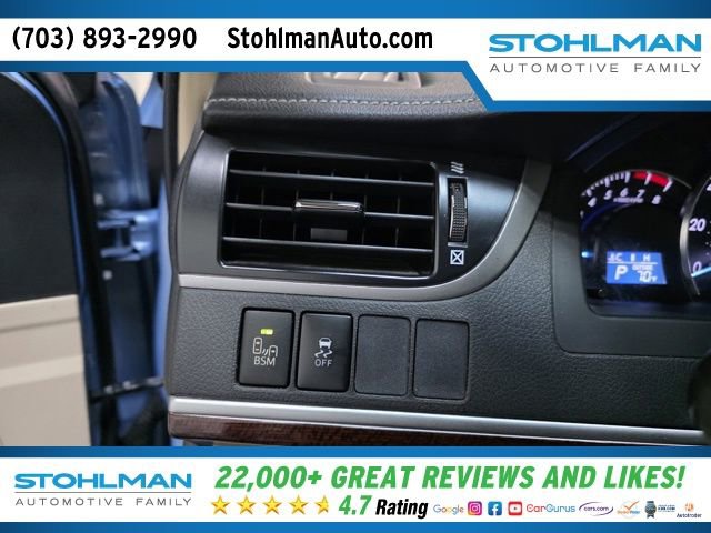 Used 2012 Toyota Camry XLE FWD image 19