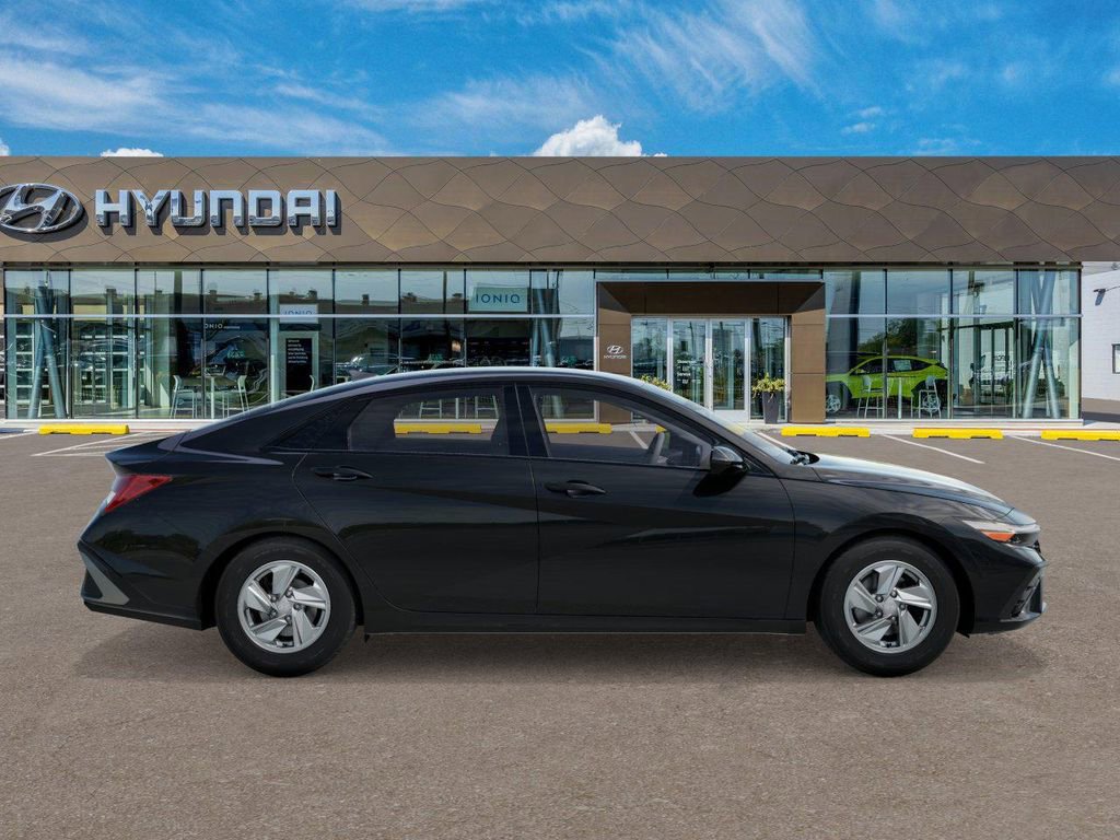 New 2026 Hyundai Elantra SE image 8