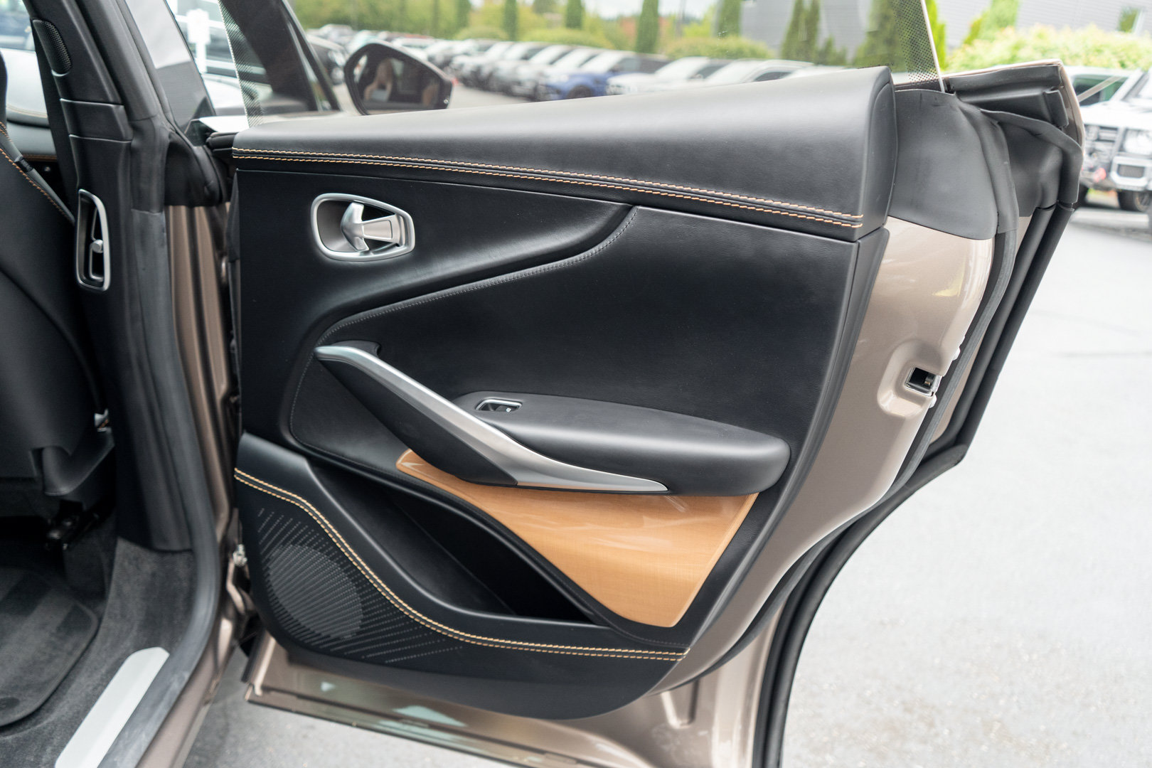 Used 2023 Aston Martin DBX 707 AWD/4WD image 27