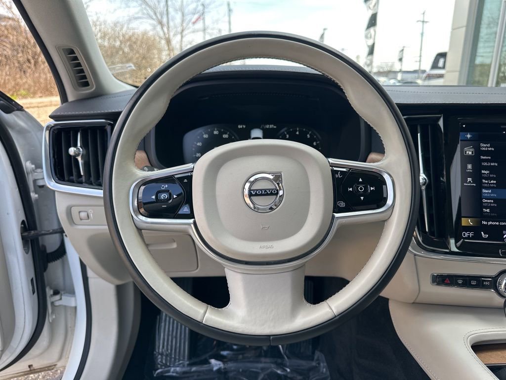 Used 2020 Volvo S90 T6 Inscription w/ Protection Package Premier image 48