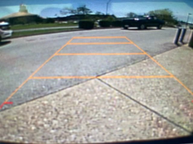Used 2022 Chevrolet Equinox LS w/ LS Convenience Package FWD image 27