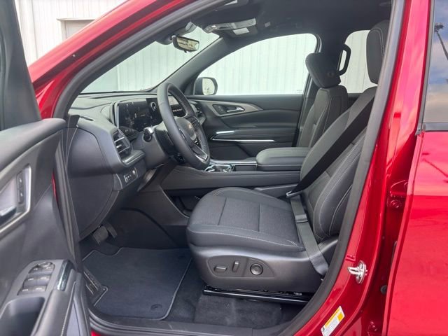 New 2026 Chevrolet Traverse LT w/ Driver Confidence Package image 11