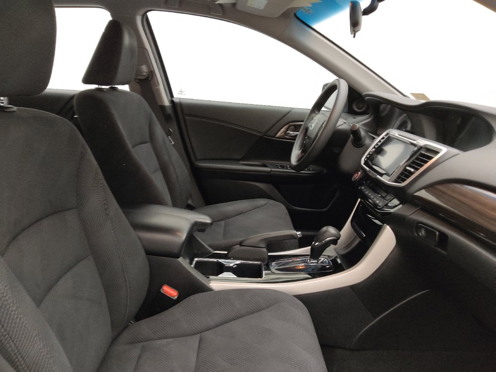Used 2016 Honda Accord EX image 21