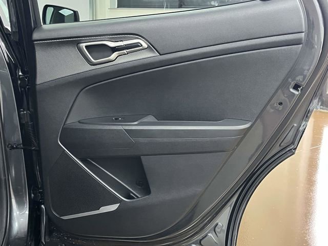 Used 2024 Kia Sportage LX image 24