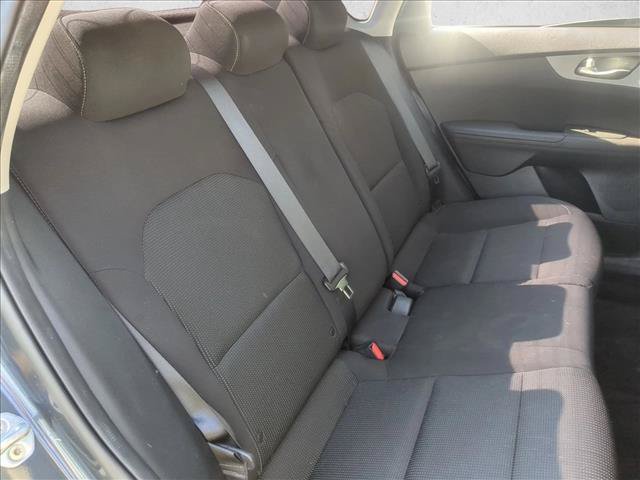 Used 2021 Kia Forte LXS FWD image 17