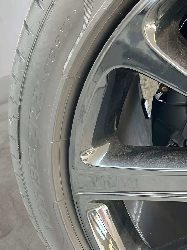 Used 2022 Bentley Continental GT image 30