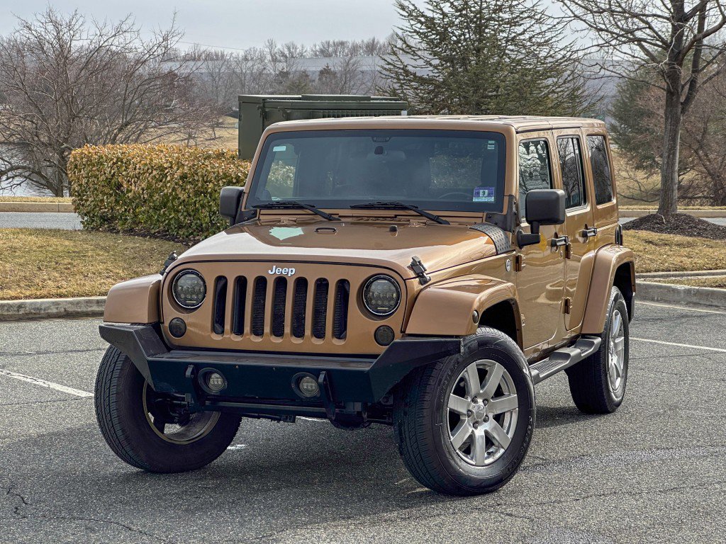 Used 2011 Jeep Wrangler Unlimited 70th Anniversary w/ Connectivity Group image 3