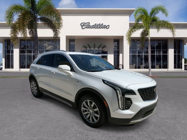 Certified 2023 Cadillac XT4 Premium Luxury w/ Enhanced Visibility Package image 2