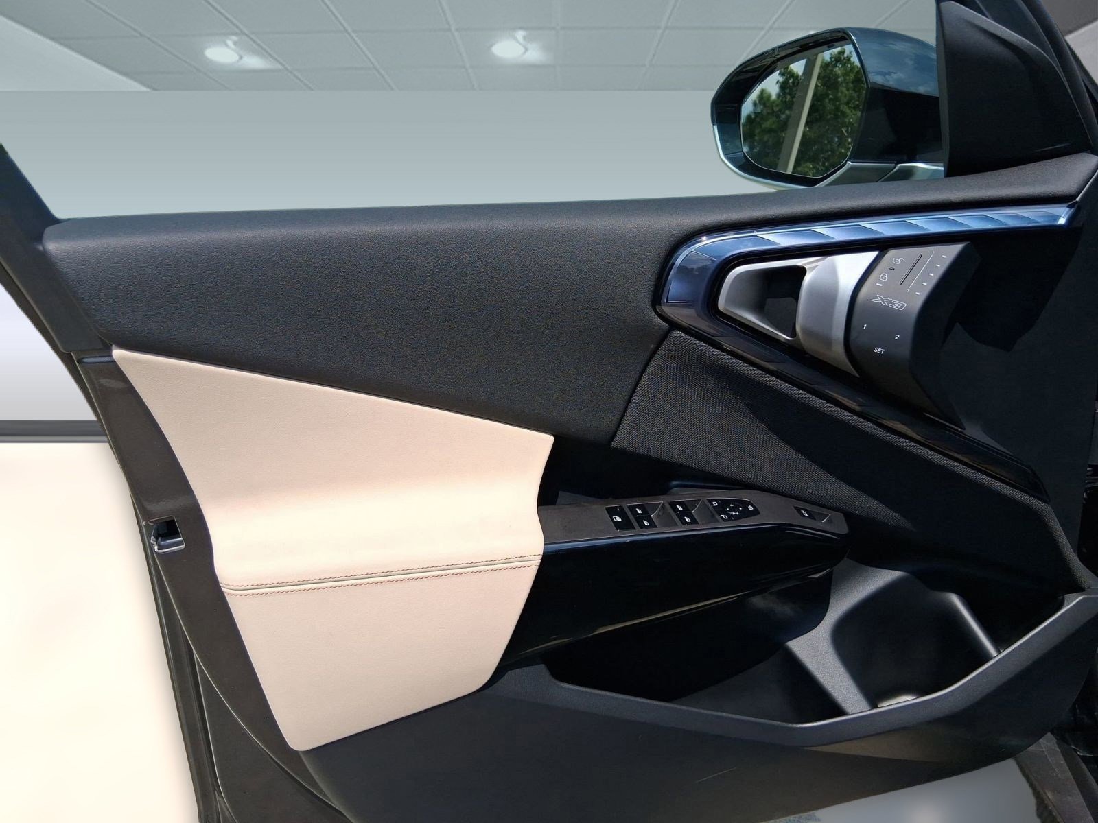 Used 2026 BMW X3 xDrive30 w/ Convenience Package image 12