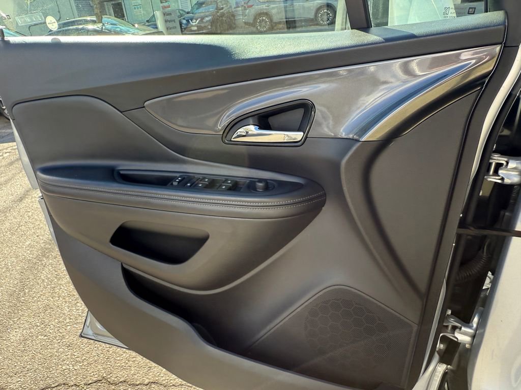 Used 2019 Buick Encore Sport Touring image 23