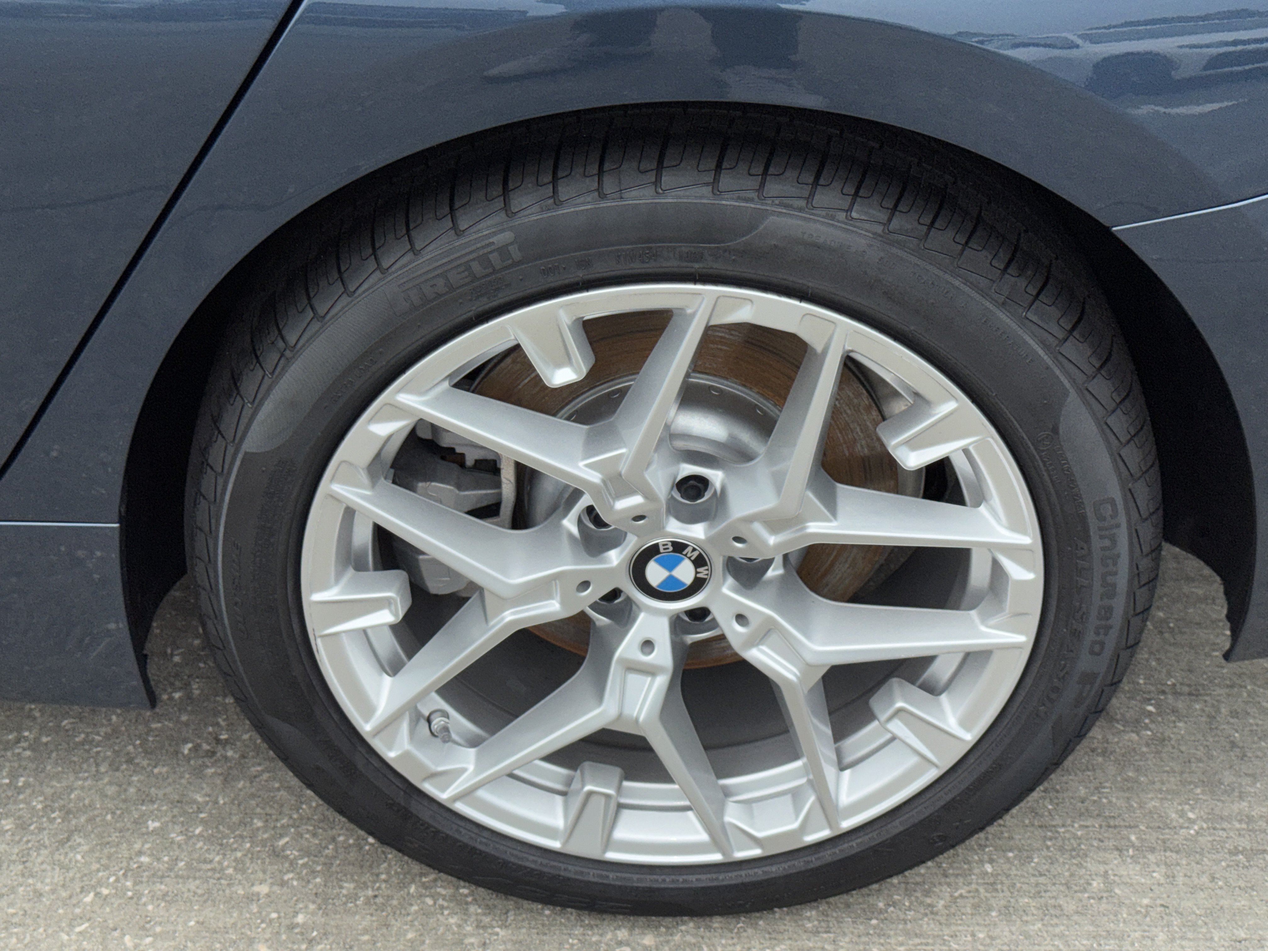 New 2026 BMW 330i Sedan w/ Premium Package RWD image 25