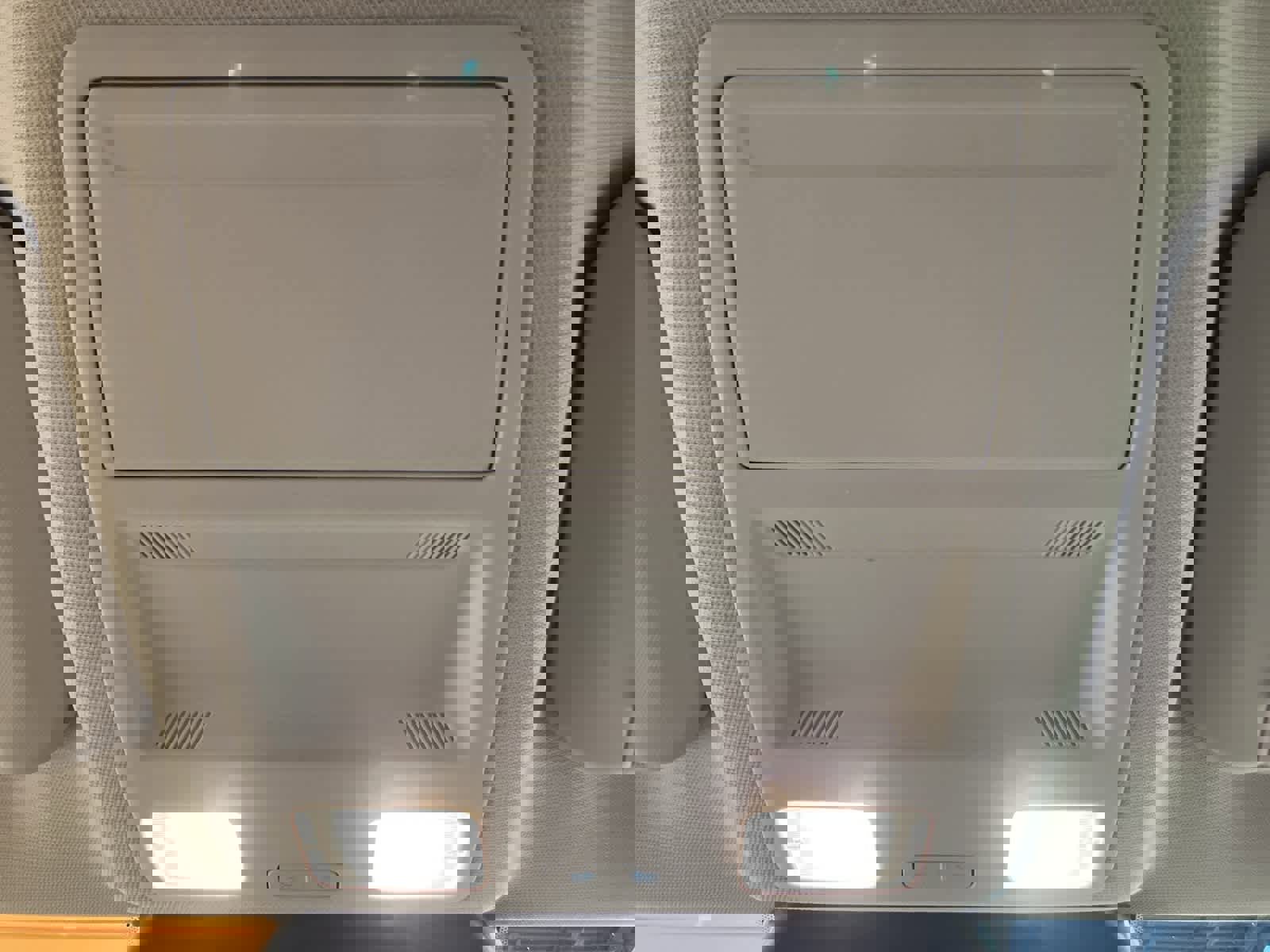 Certified 2021 Ford Escape SEL w/ SEL Stealth AWD Package image 23