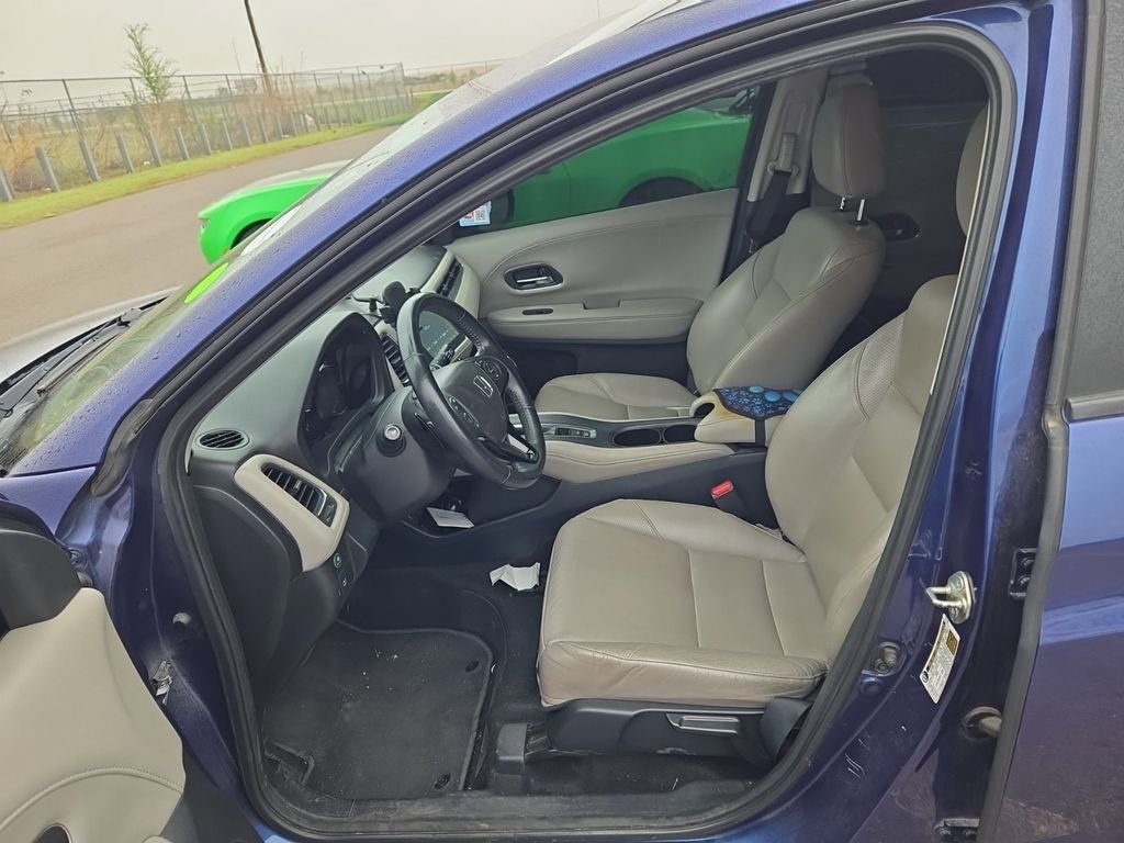 Used 2017 Honda HR-V EX-L image 11