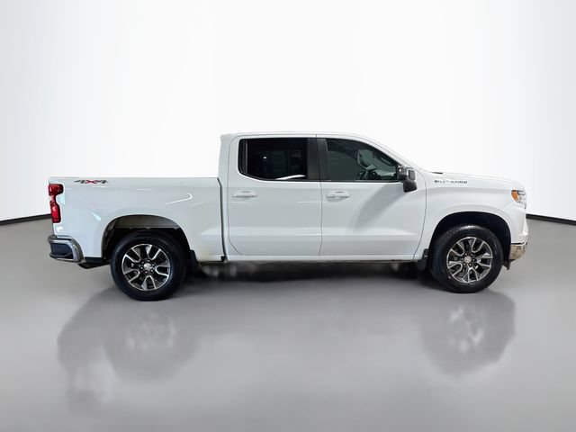 Used 2022 Chevrolet Silverado 1500 LT AWD/4WD image 5