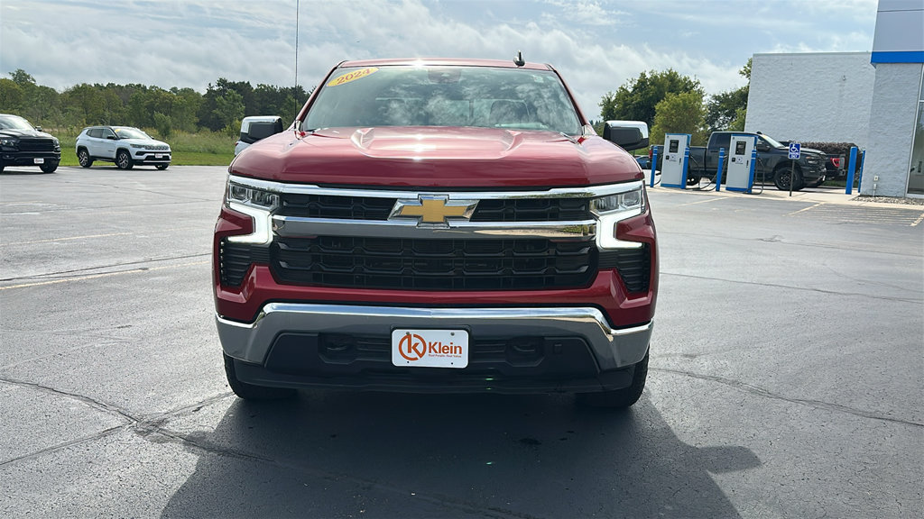 Used 2024 Chevrolet Silverado 1500 LT w/ True North Edition Plus AWD/4WD image 2