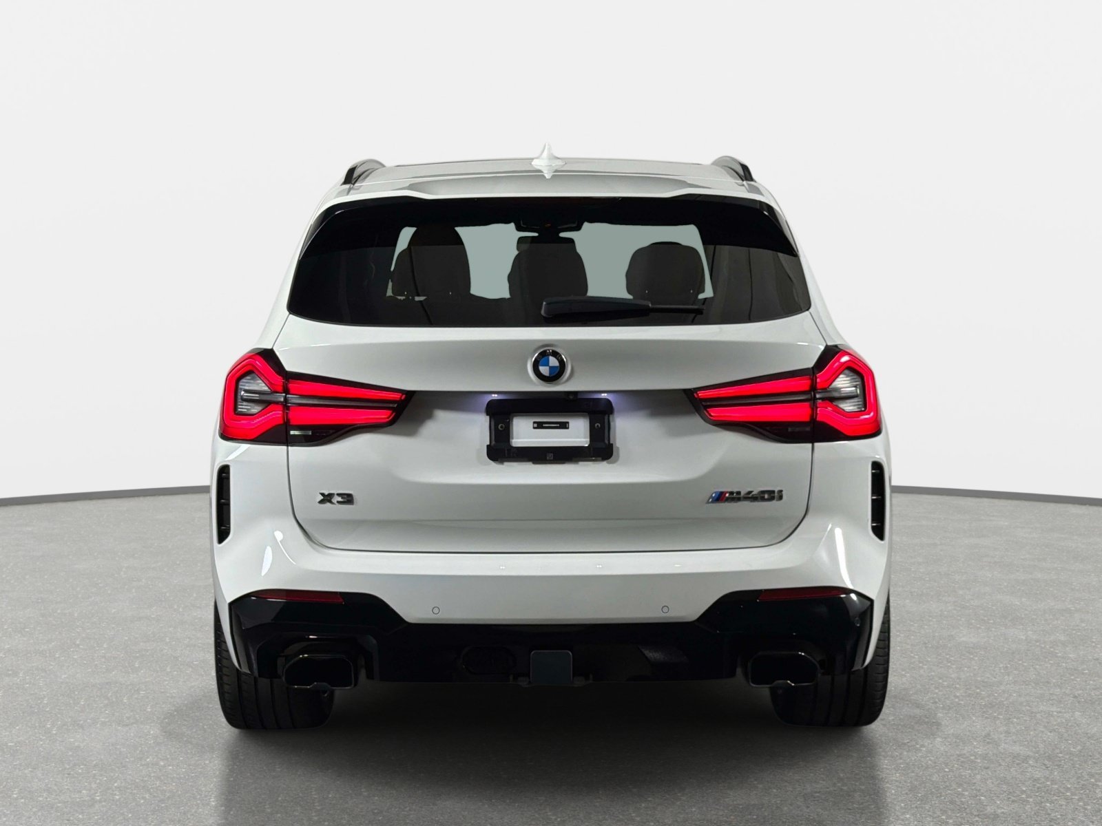 Used 2024 BMW X3 M40i w/ Premium Essential Package AWD/4WD image 4