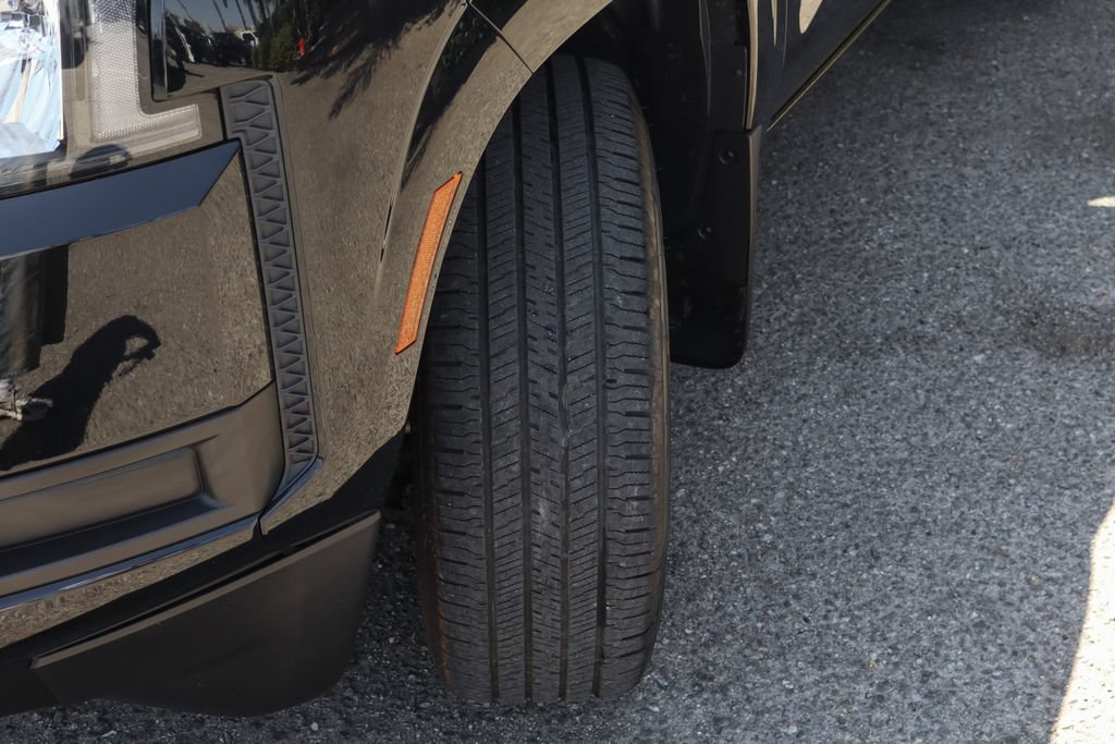 Used 2025 Nissan Frontier S RWD image 45