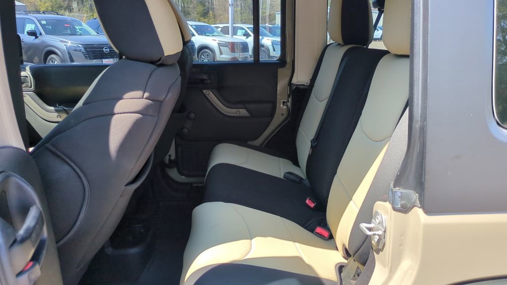 Used 2018 Jeep Wrangler Unlimited Sport w/ Connectivity Group image 13