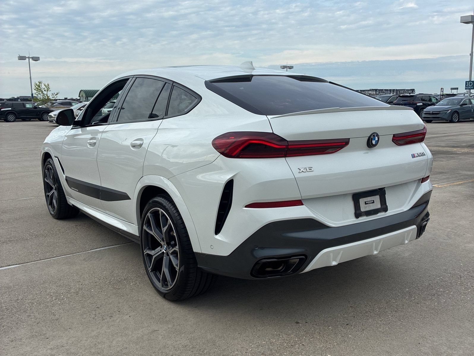 Used 2023 BMW X6 M50i w/ Executive Package AWD/4WD image 2