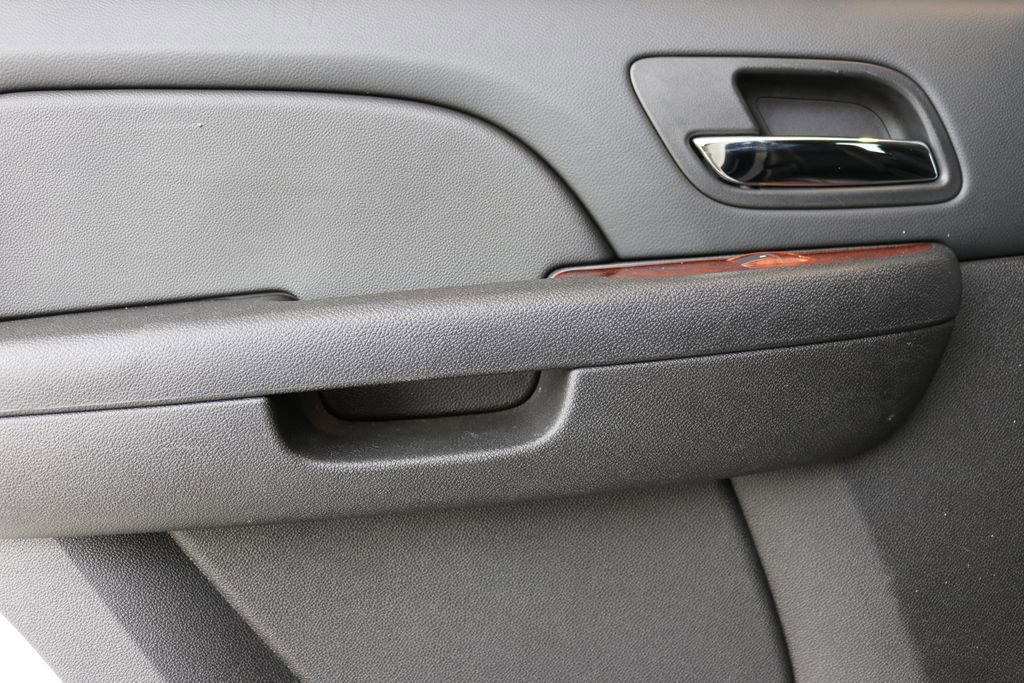 Used 2014 Chevrolet Tahoe LT w/ Luxury Package image 22