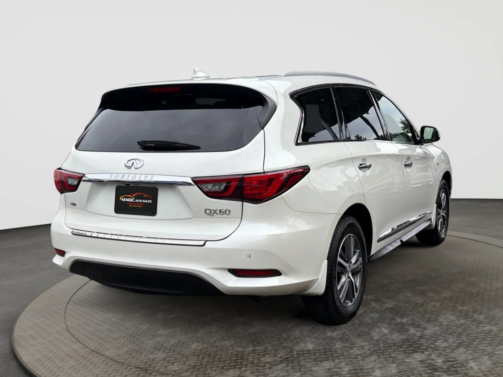 Used 2020 INFINITI QX60 Luxe w/ Essential Package AWD/4WD image 10