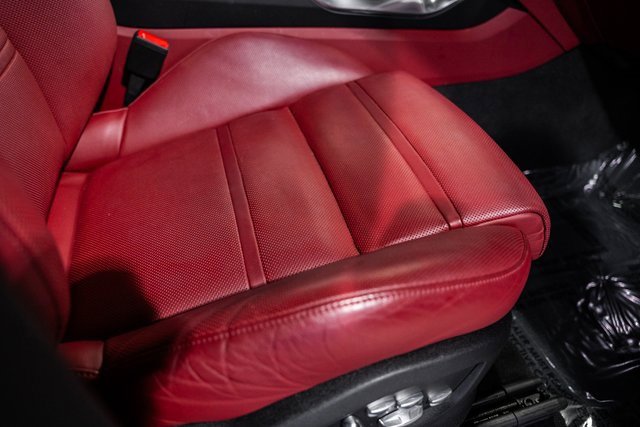 Used 2021 Porsche Cayenne Turbo image 31