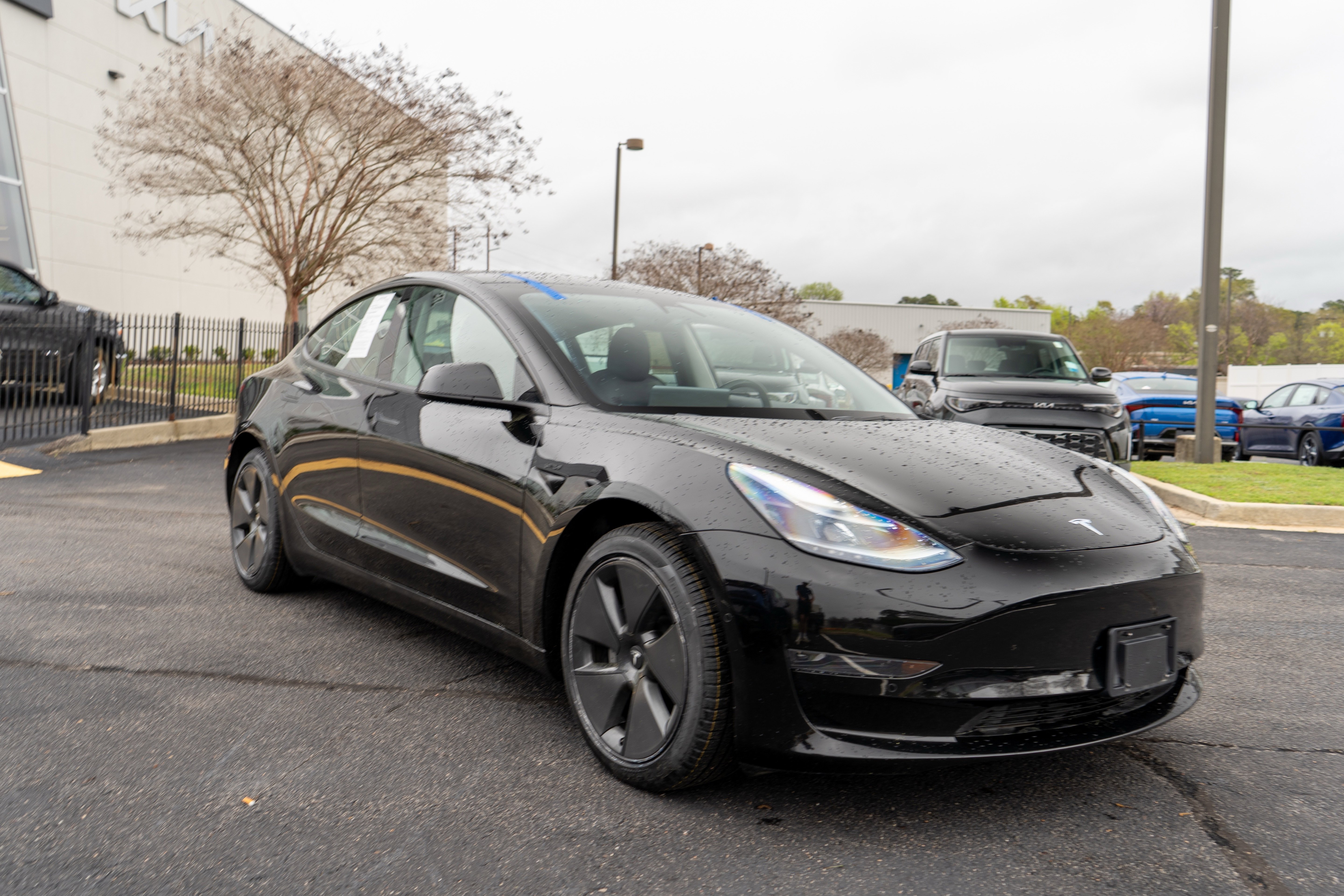 Used 2021 Tesla Model 3 Standard Range Plus image 12