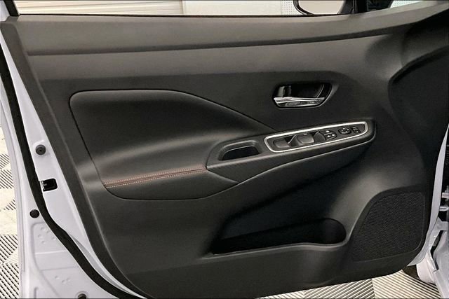 New 2025 Nissan Versa SR w/ Trunk Package image 29