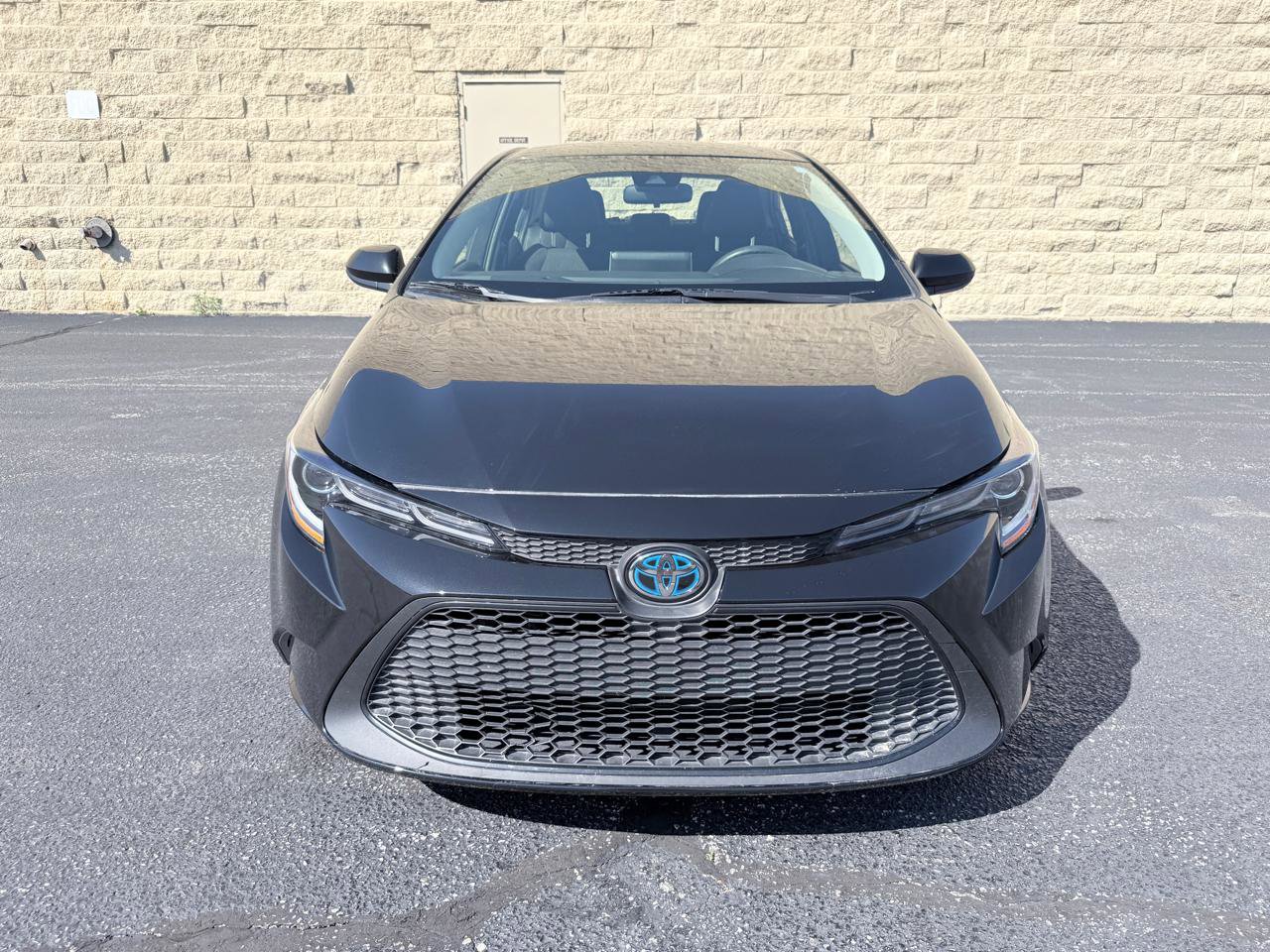 Used 2021 Toyota Corolla LE FWD image 8