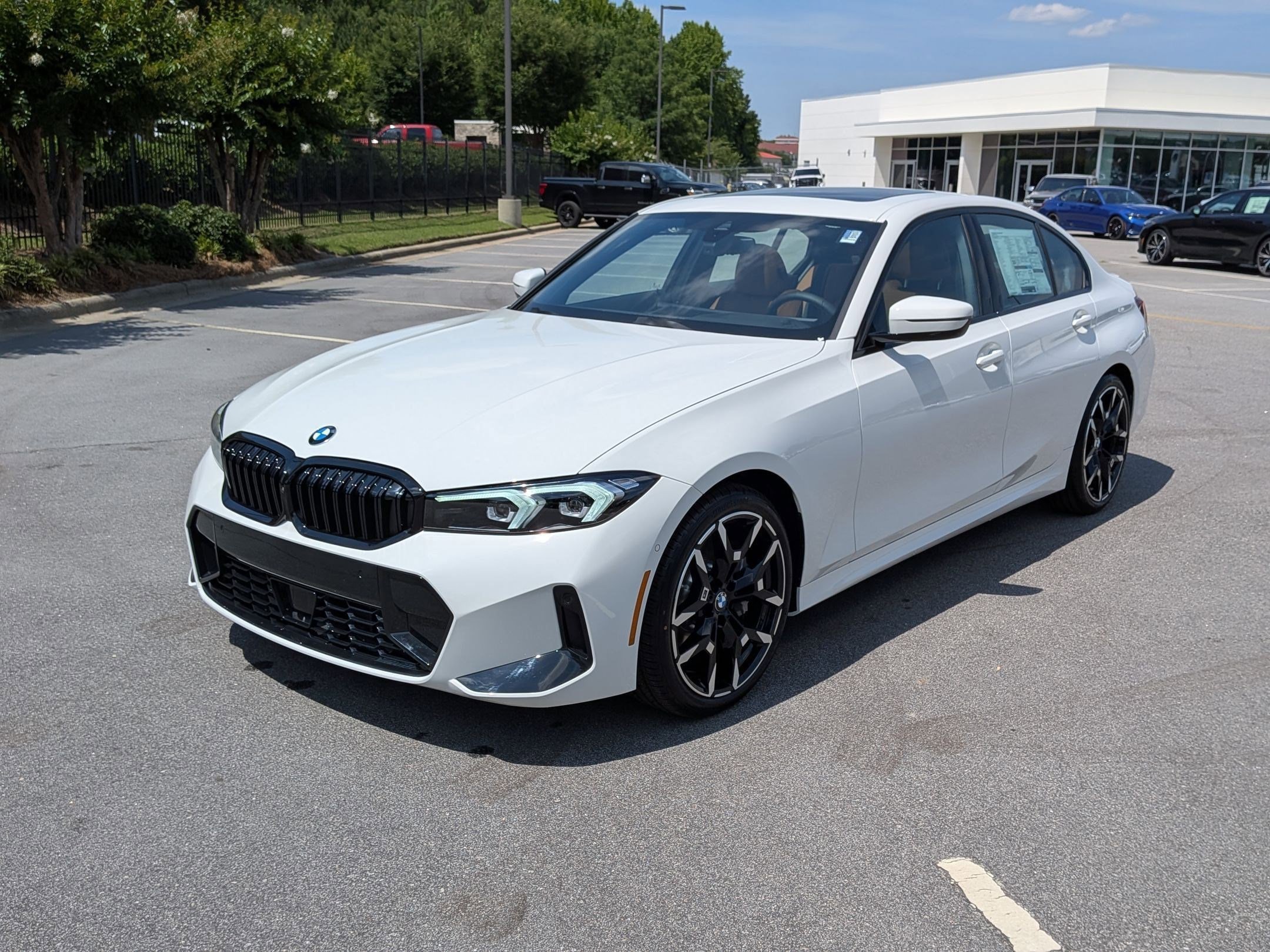 New 2026 BMW 330i Sedan w/ M Sport Package RWD image 7