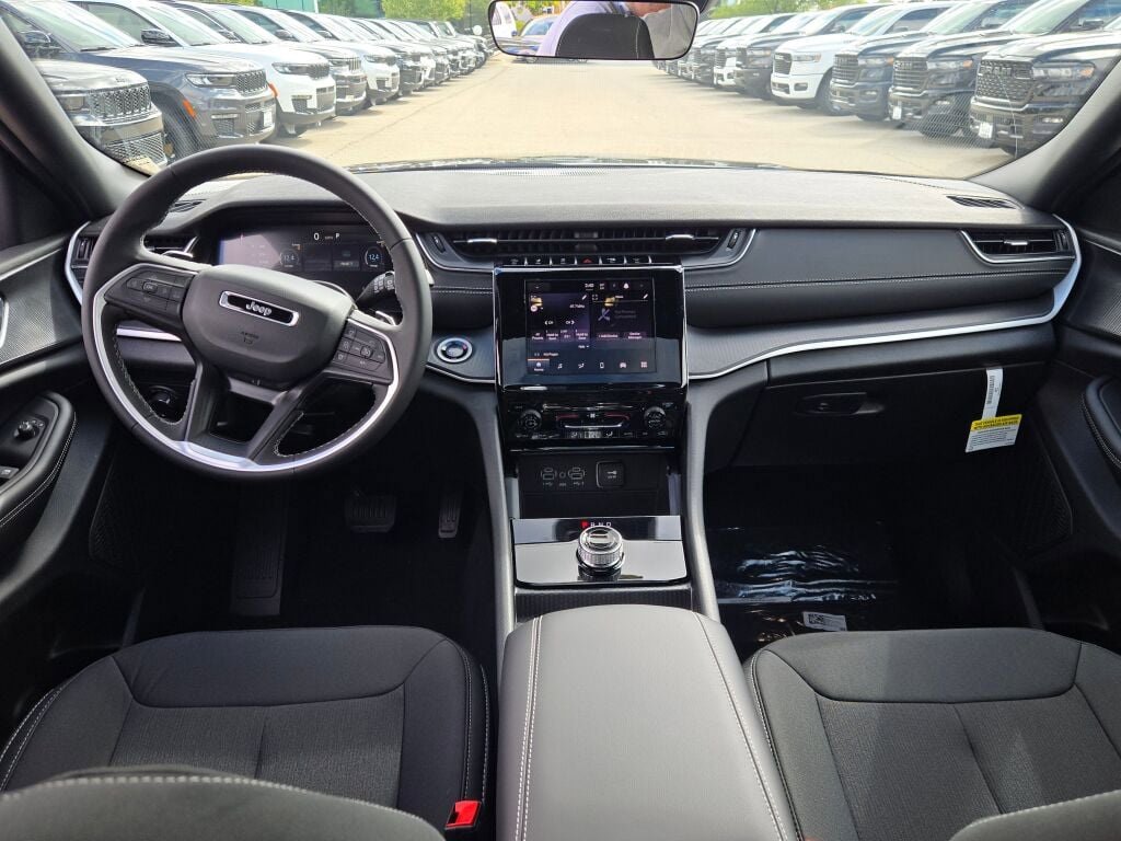 New 2025 Jeep Grand Cherokee L Laredo w/ Trailer Tow Package image 20