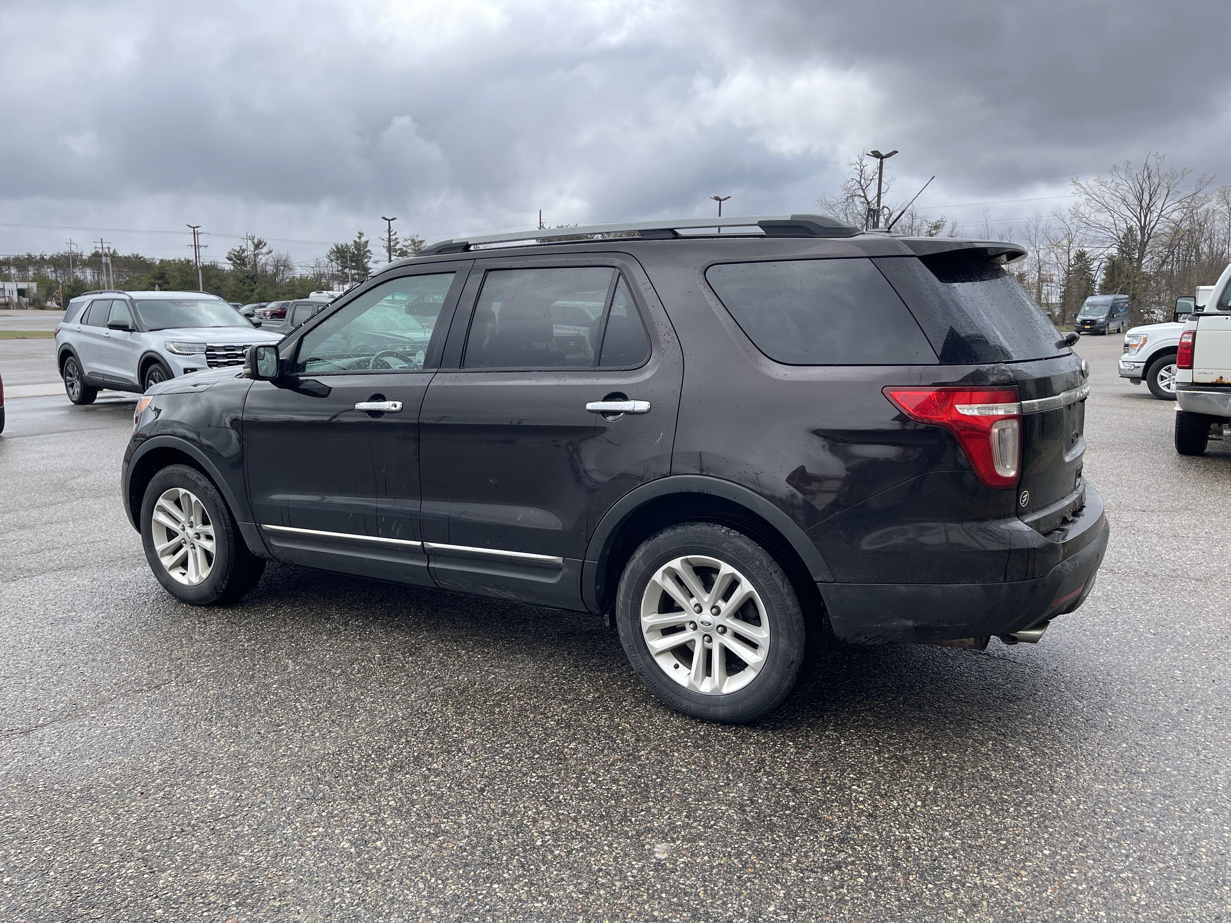 Used 2013 Ford Explorer XLT AWD/4WD image 6
