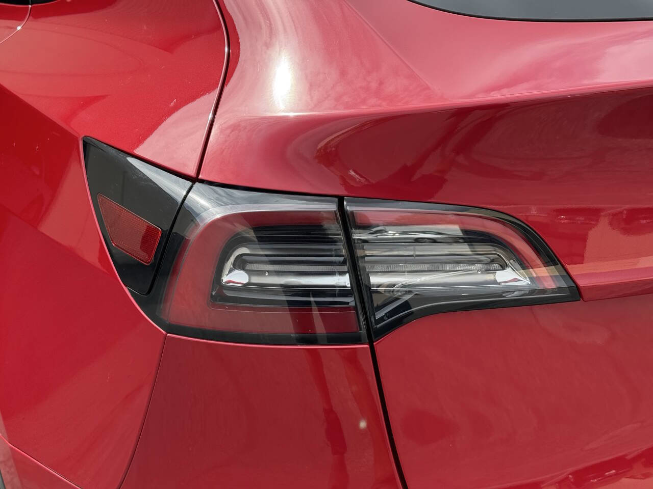 Used 2023 Tesla Model Y Long Range AWD/4WD image 37