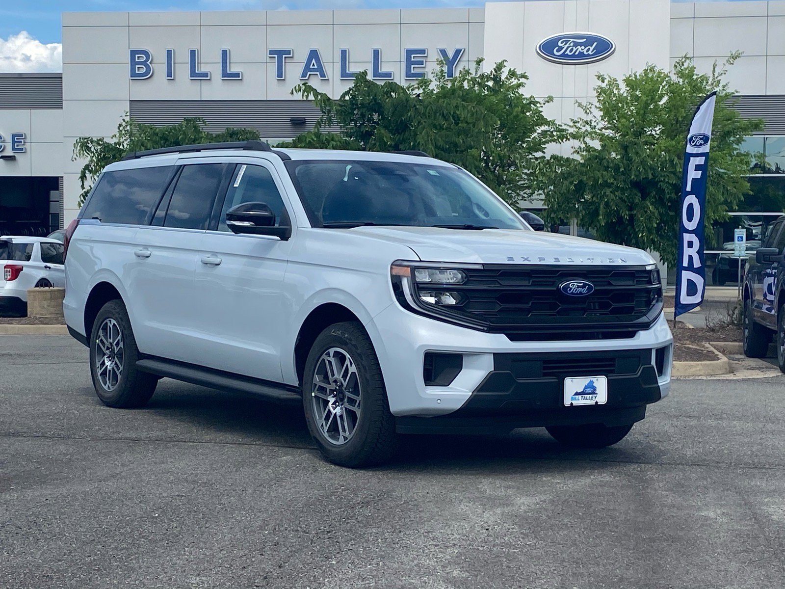 New 2026 Ford Expedition Max Active AWD/4WD image 2