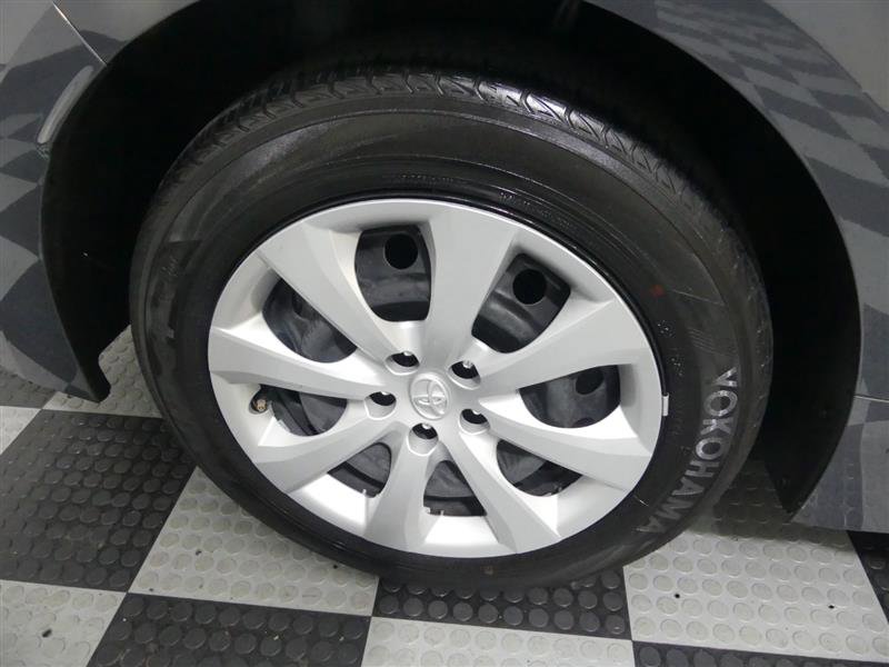 Used 2023 Toyota Corolla LE w/ Carpet Mat Package (TMS) image 16