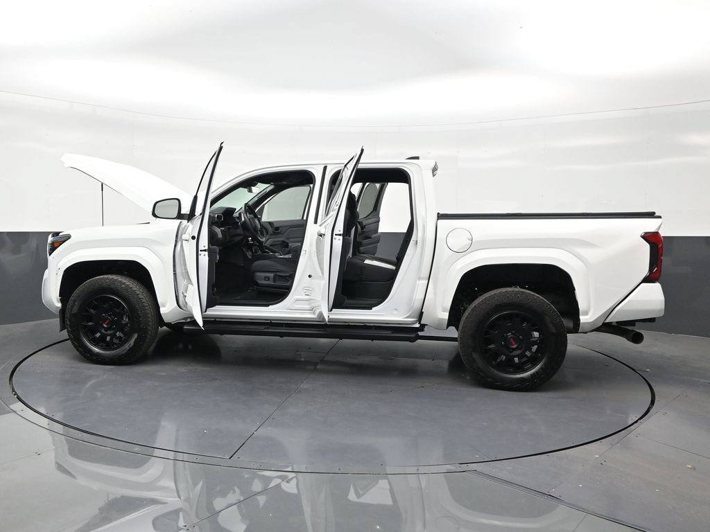 Used 2026 Toyota Tacoma SR5 RWD image 30