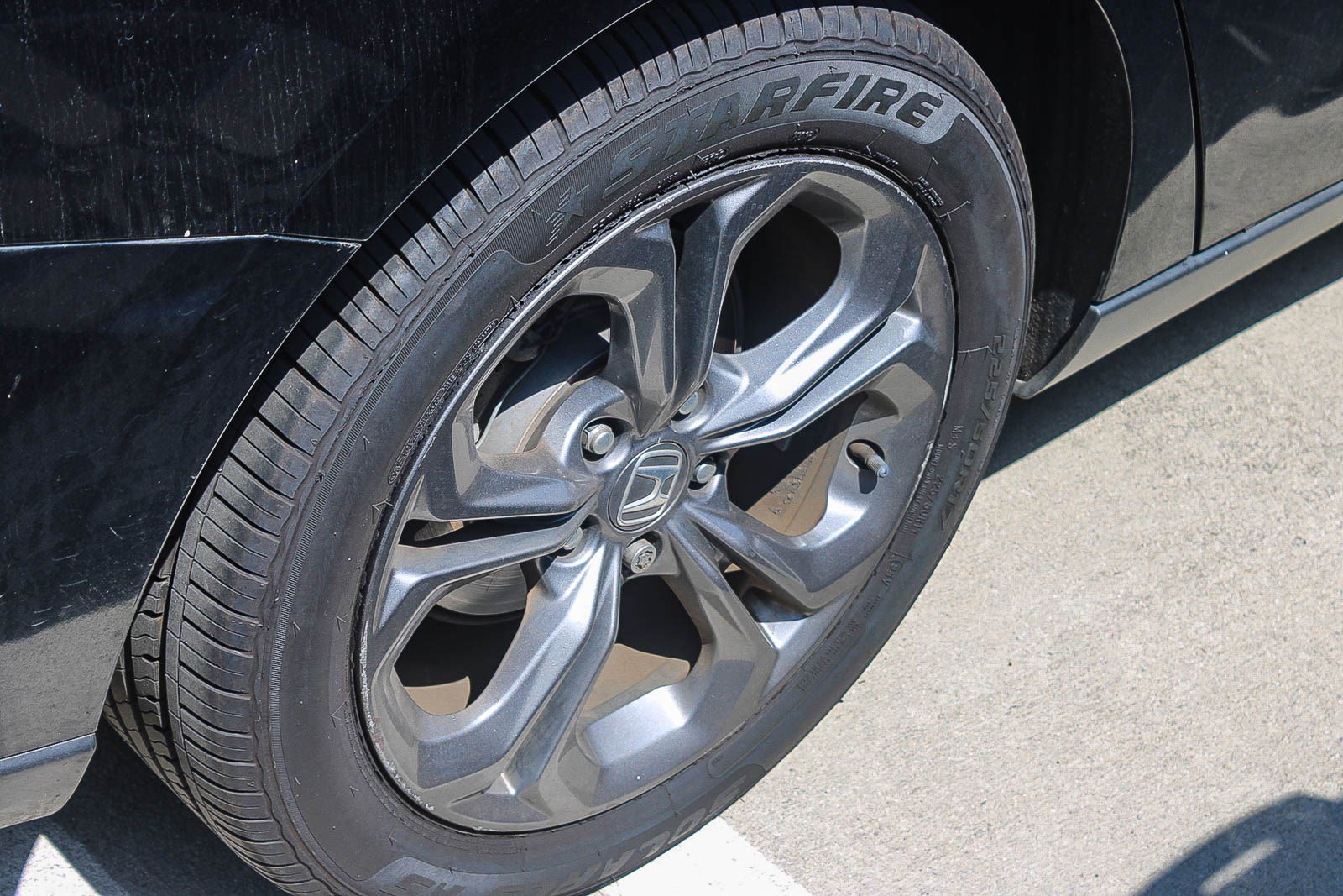 Used 2023 Honda Accord EX image 16