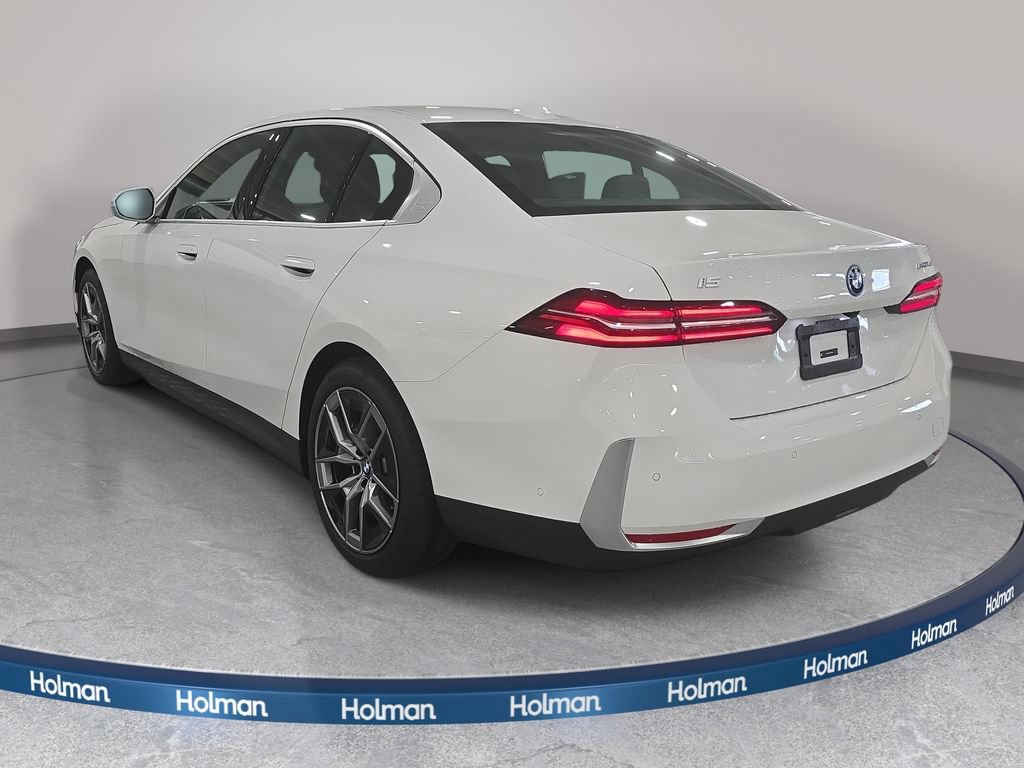 Certified 2025 BMW i5 eDrive40i w/ Premium Package RWD image 7
