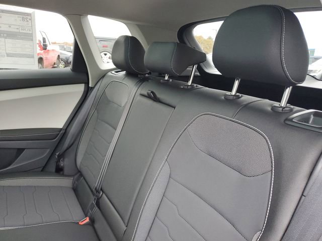 New 2026 Volkswagen Taos SE AWD/4WD image 27