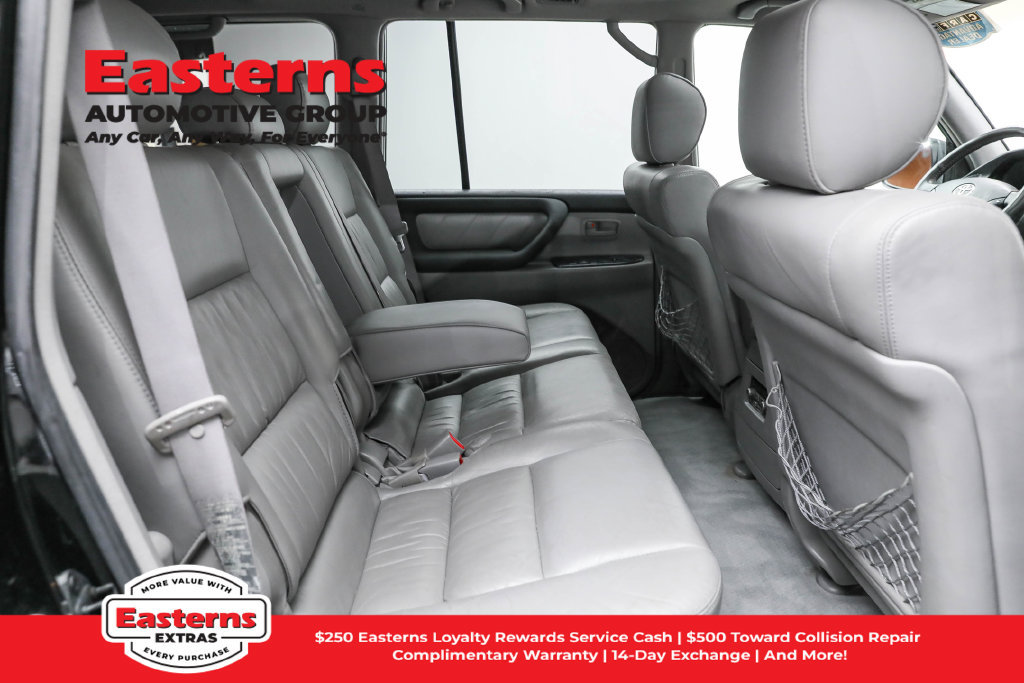 Used 2005 Toyota Land Cruiser w/ Convenience Pkg AWD/4WD image 26