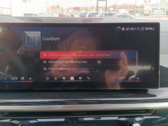 Used 2025 BMW X7 M60i image 38