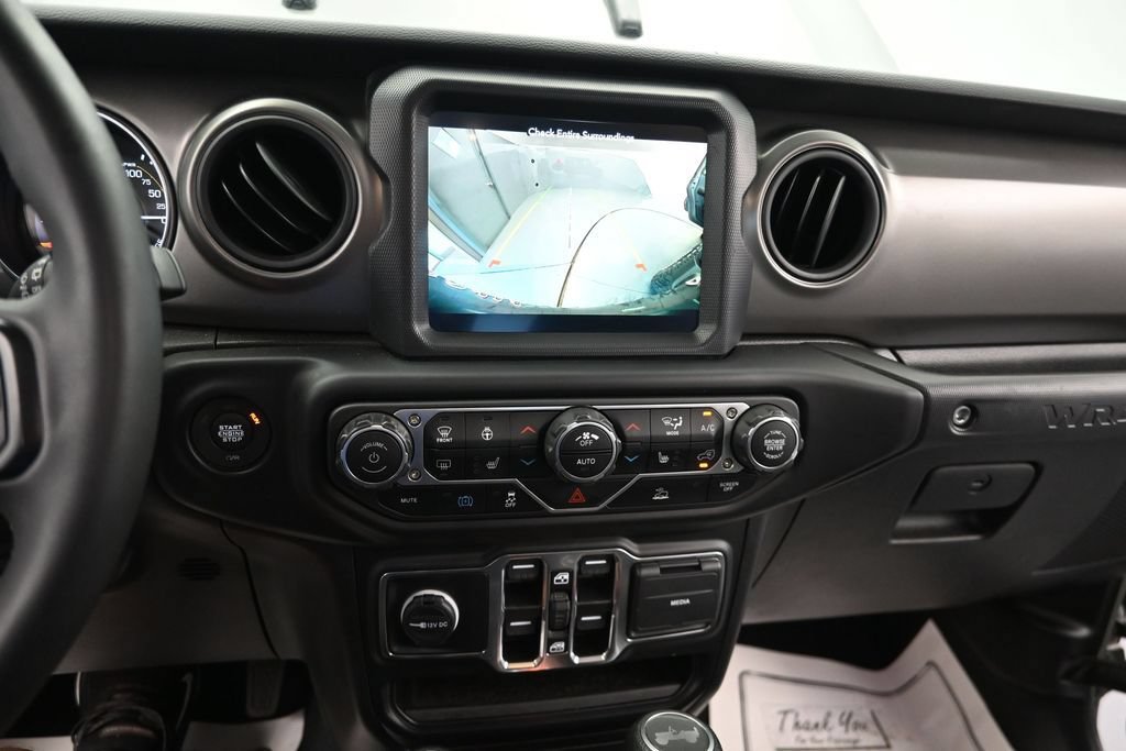 Used 2023 Jeep Wrangler Unlimited w/ Cold Weather Group AWD/4WD image 17