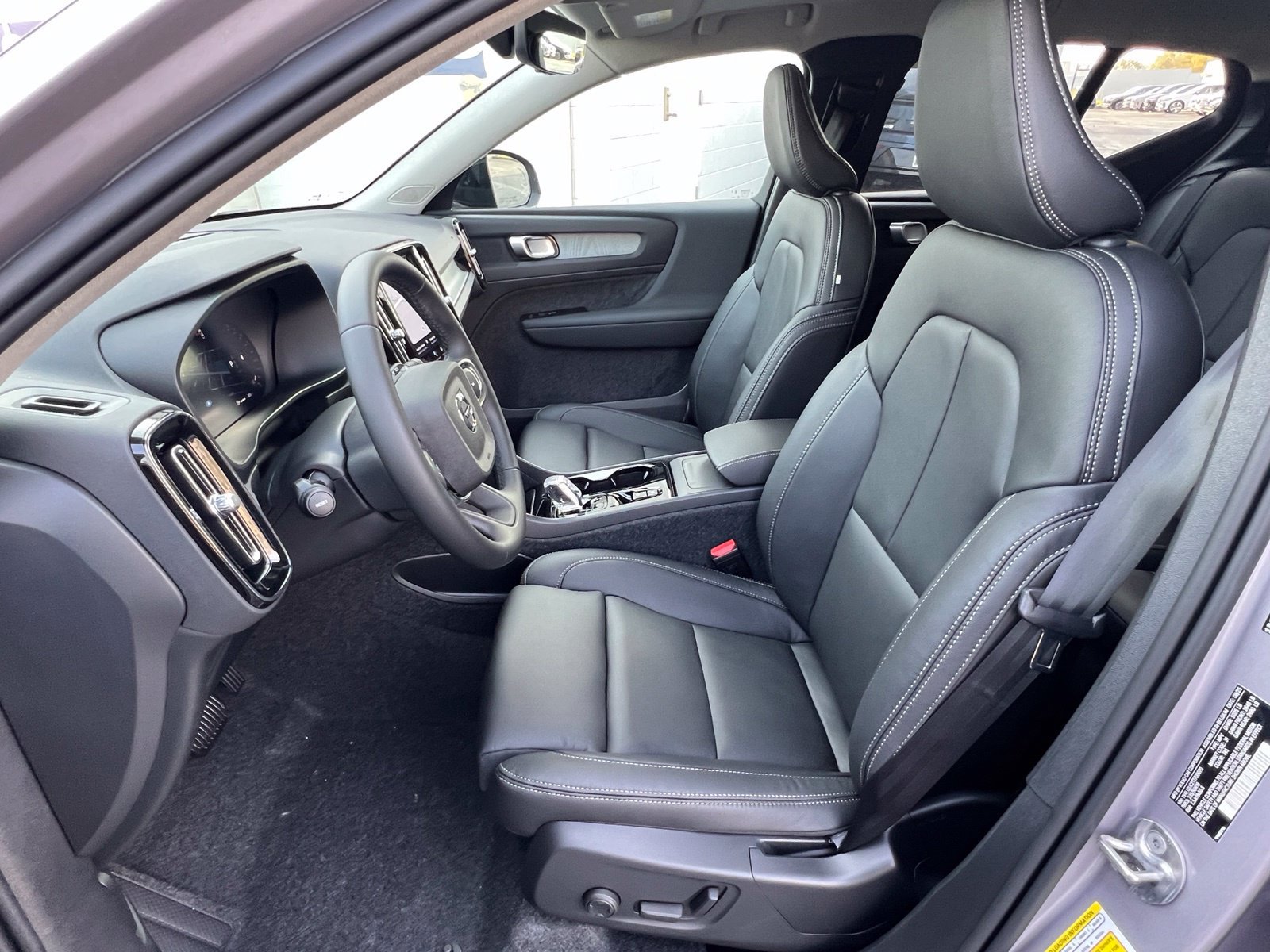 New 2026 Volvo XC40 B5 Plus w/ Protection Package Premier AWD/4WD image 14