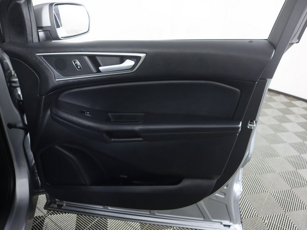 Used 2024 Ford Edge SEL image 21