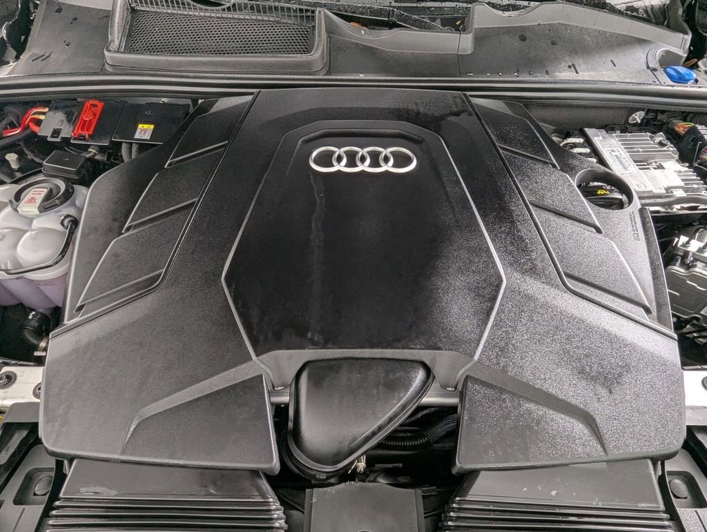 Used 2025 Audi Q7 3.0T Premium Plus image 10