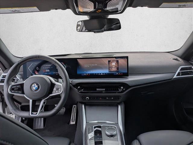 Used 2025 BMW 230i Coupe w/ M Sport Package image 18