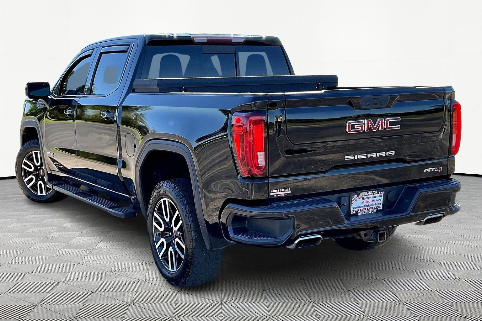 Used 2019 GMC Sierra 1500 AT4 w/ AT4 Premium Package image 10