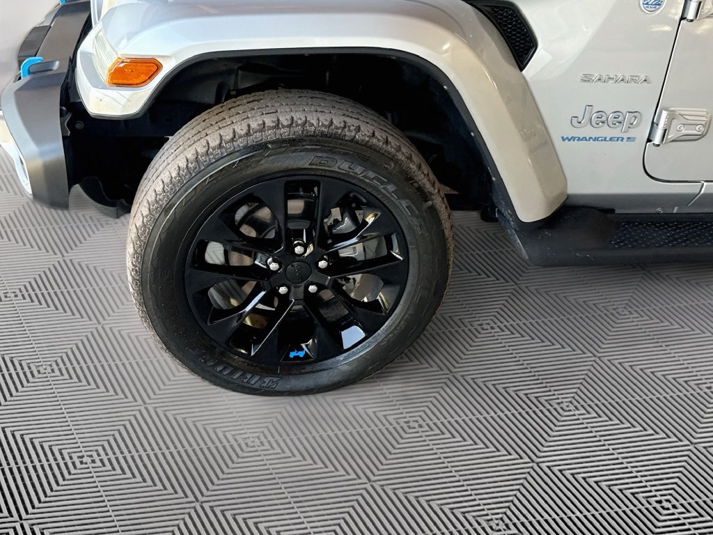 Certified 2023 Jeep Wrangler Unlimited Sahara w/ Cold Weather Group AWD/4WD image 35