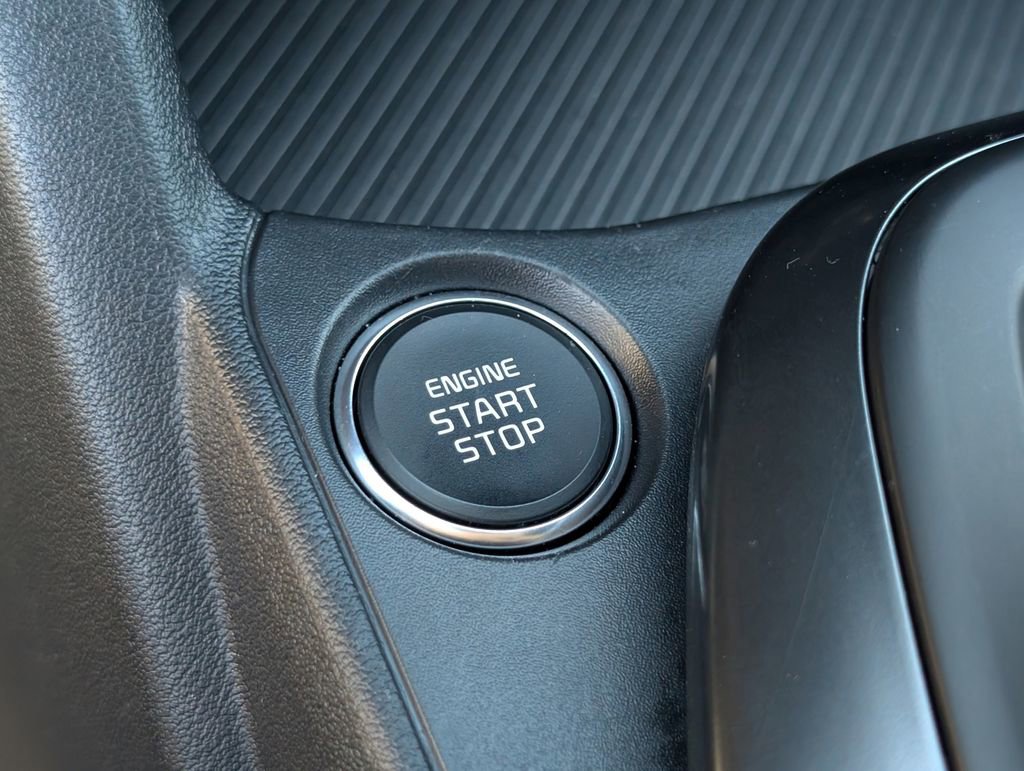 Certified 2025 Kia K4 LXS image 32