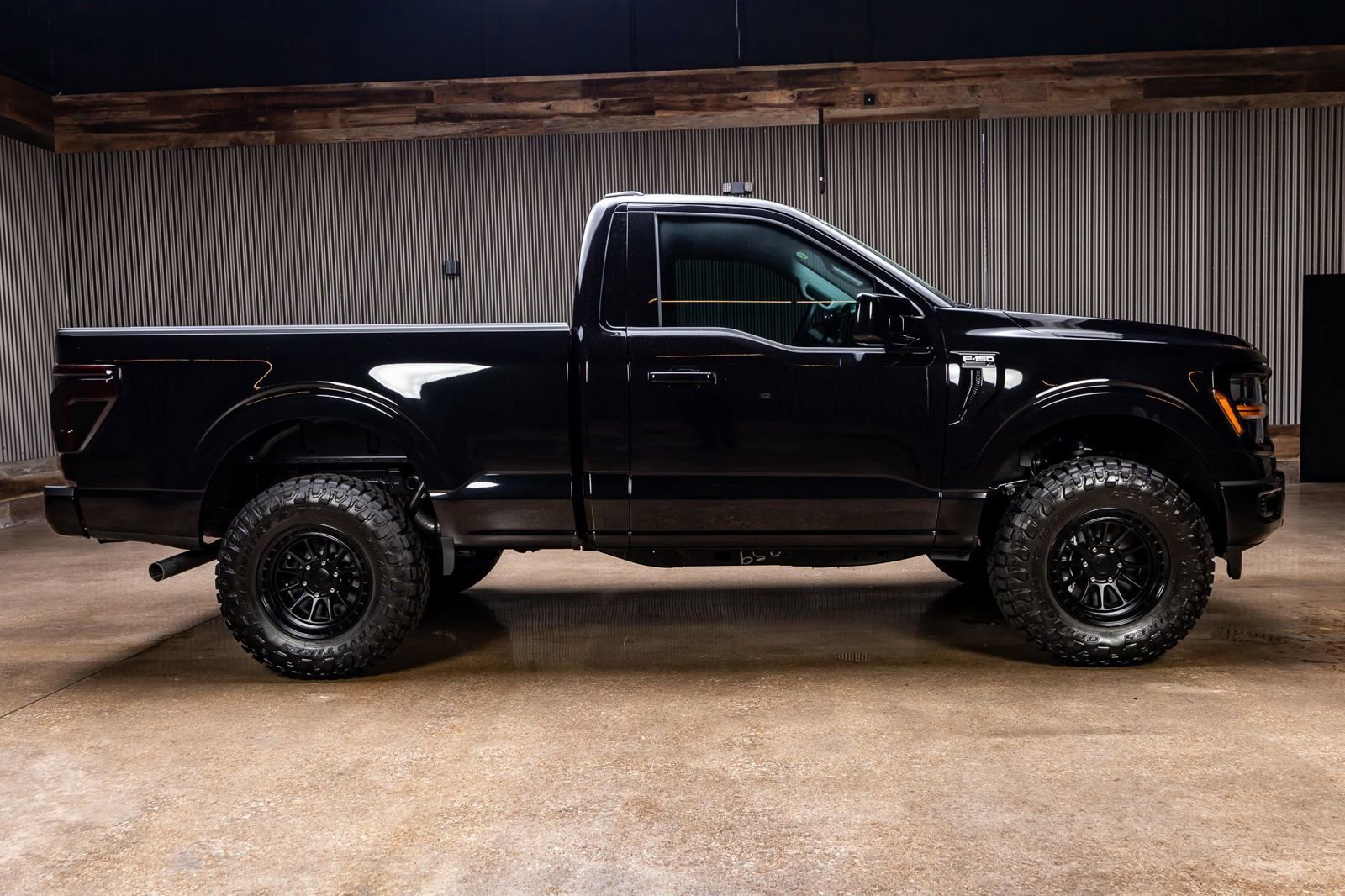 Used 2025 Ford F150 XL w/ Equipment Group 103A High image 11